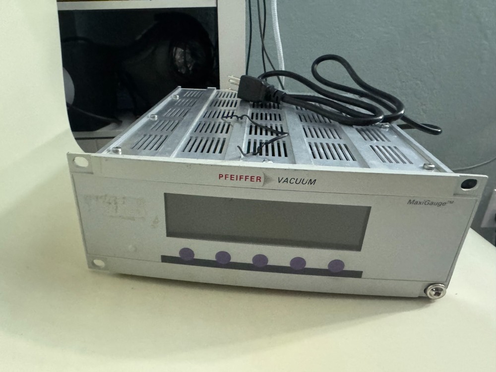 Pfeiffer Pressure MaxiGauge Controller TPG 256A