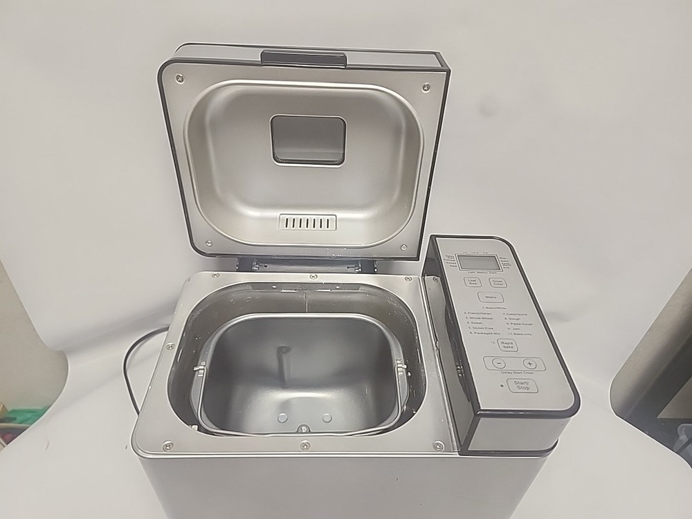 Cuisinart Automatic Bread Maker CBK-200 Compact Stainless Steel 2lb Programmable