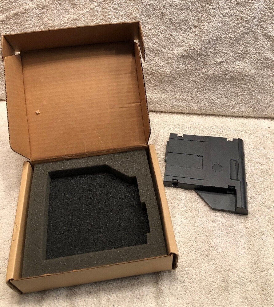 Floppy Disk Drive Module by Dell, Type: 3.5-in, 1.44-MB