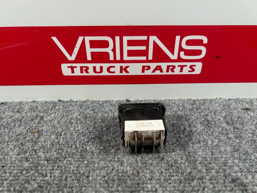 FREIGHTLINER A06-30769-014 SWITCH-ROCKER