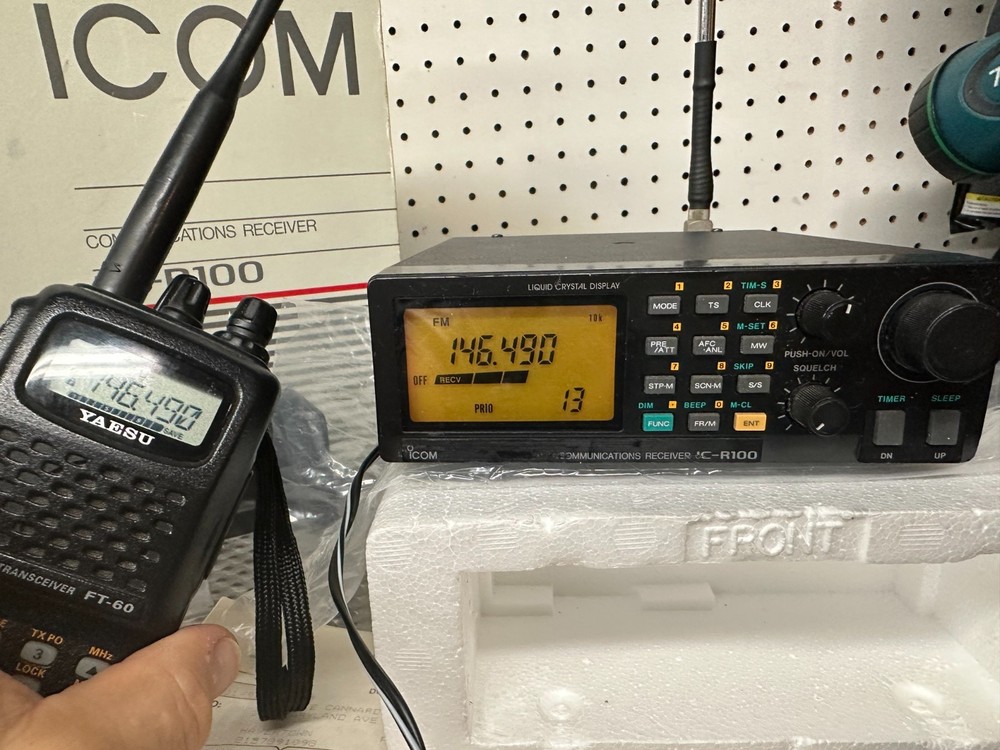ICOM IC-R100 used