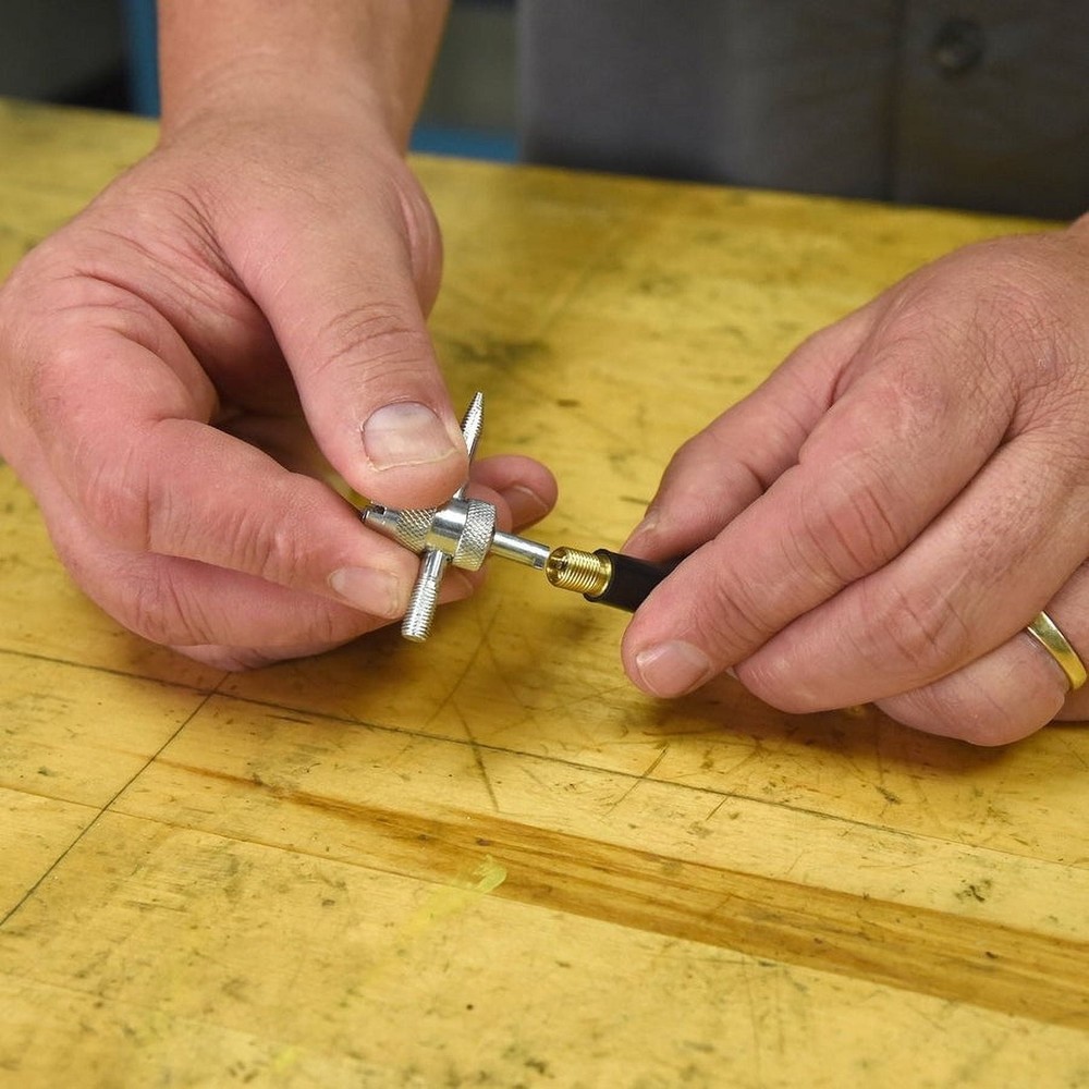 (2 pack) 4way Valve Core Tool & 4 Replacement Valve Cores