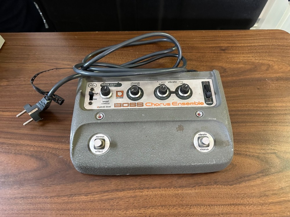Boss CE-1 Chorus Ensemble (EU plug)