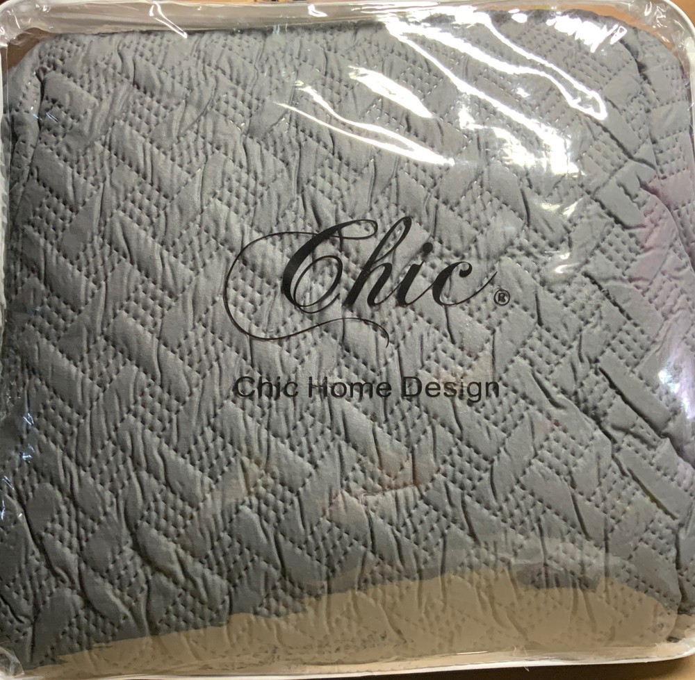 🧷 Chic Home 3 Piece Ora Embroidered Quilted Comforter, Gray, 🆕