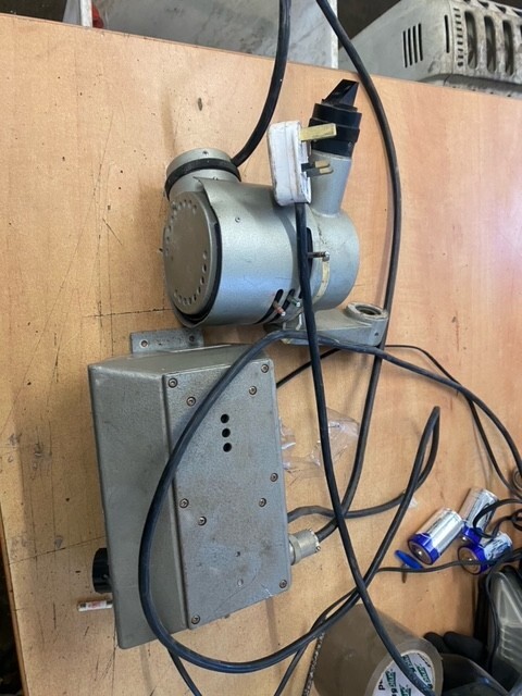 topcon japanese opticians control unit and light
