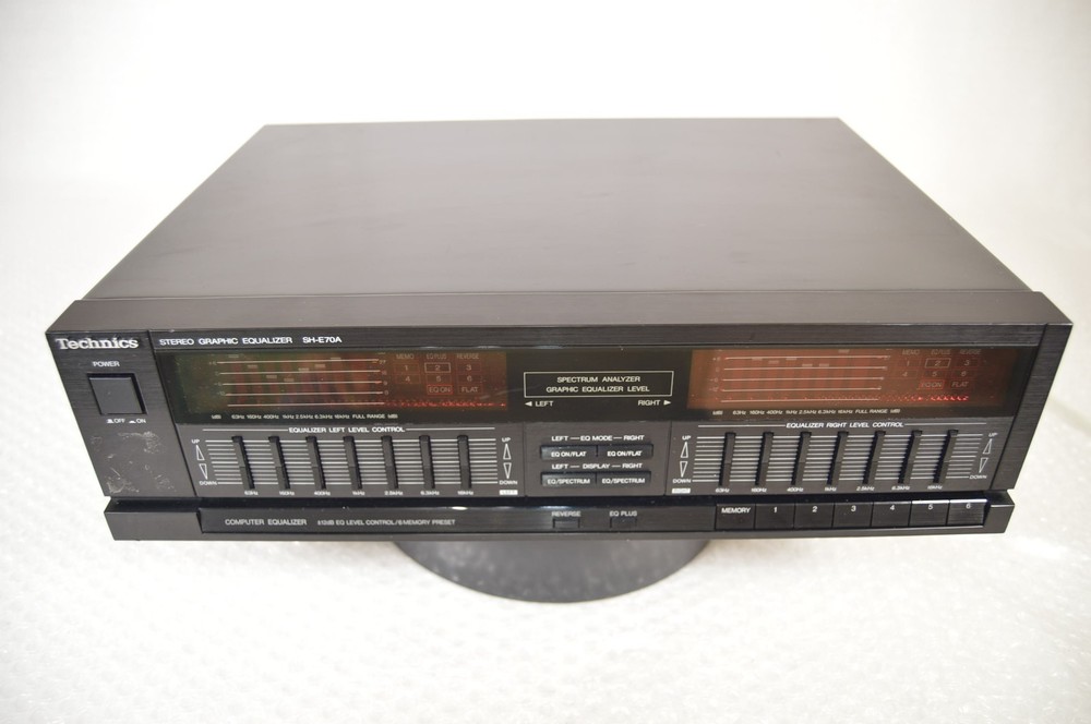 Technics SH-E70A 7-Band Graphic Equalizer W/ Spectrum Analyzer Tested Excellent