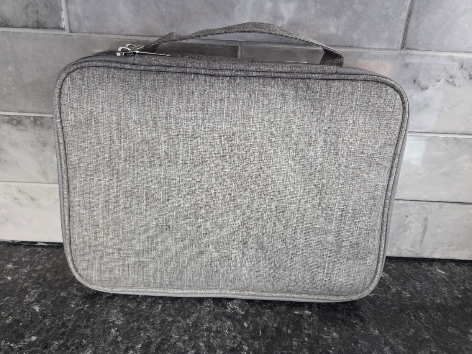 Travel Organizer Storage Case for (included) Smartwatch bands and accessories.