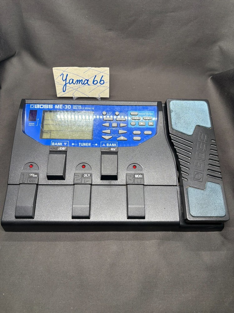 BOSS ME-30 Multi-Effects Guitar Processor - Analog Feel Controls - Unit Only