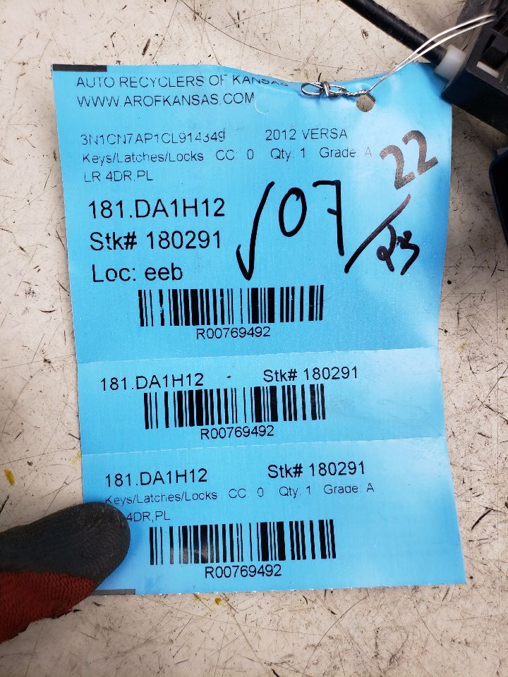 VERSA 2012 Keys/Latches/Locks 769492