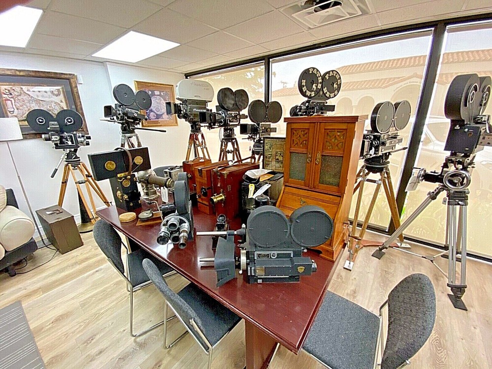 Vintage 35mm Newman Sinclair model E Motion Picture Camera
