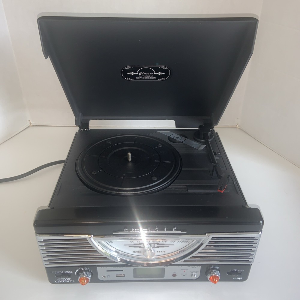 Pyle Vintage Turntable Player W/Stereo Radio- USB/SD Encoding PTR8U
