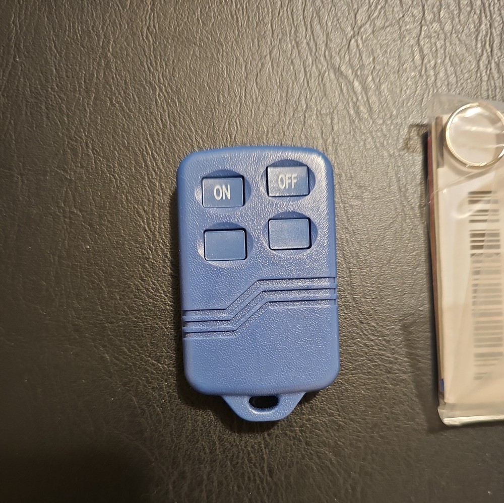 ADT Quick Key 5804ADTBL 4-Button Wireless Key Transmitter New Batteries!
