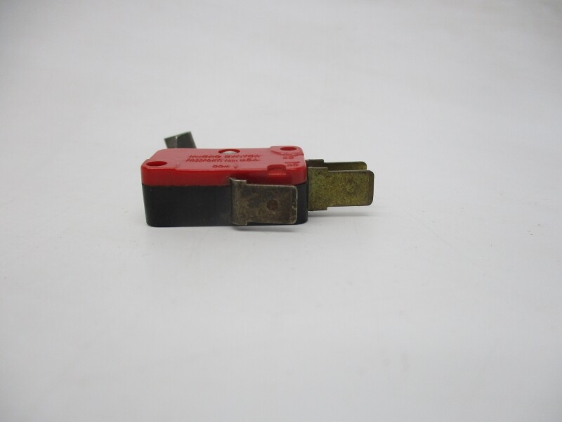 MICRO SWITCH V3L-3047-D9 250VAC 5A NSNP