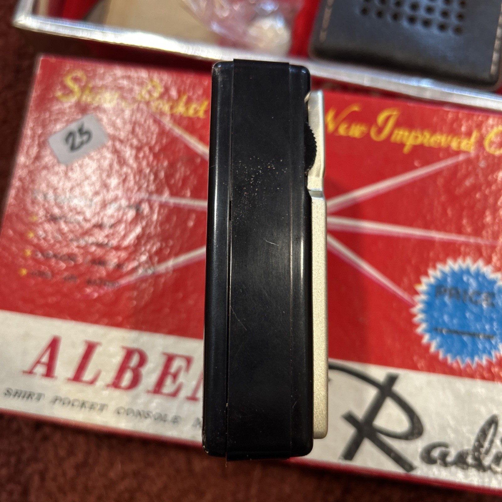 Vintage Alben Mini Transistor Radio Shirt Pocket Console Model (works)