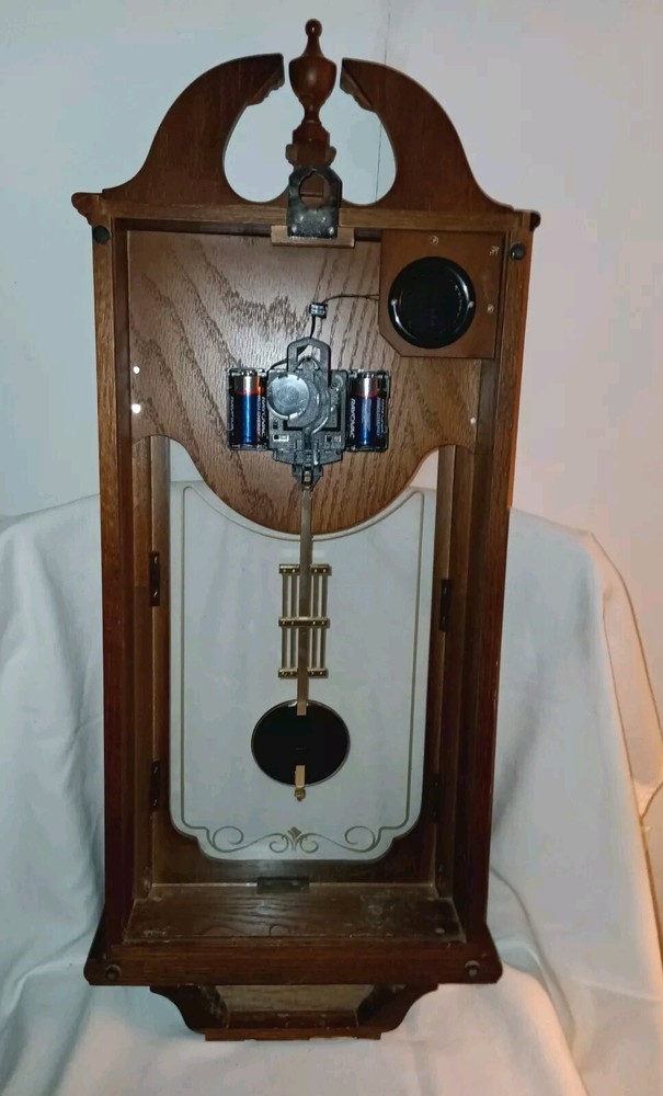 Seth Thomas “Westminster/Ave Maria” Quartz Pendulum Mahogany Wall Clock tested