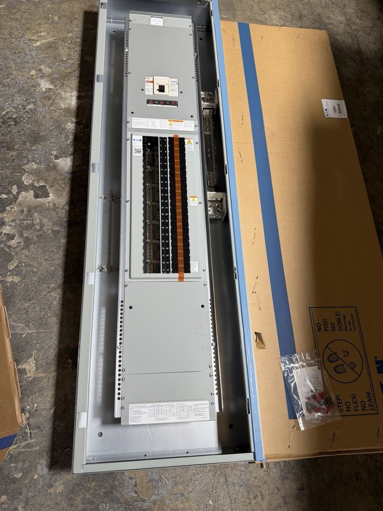 1-300 AMP 208/120V MAIN BREAKER PANELBOARD 42 SPACE 3PHASE 4WIRE COMPLETE PANEL