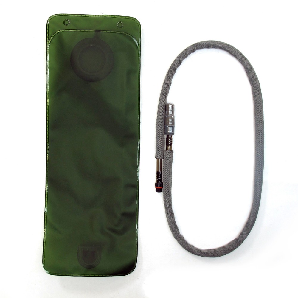 Lancer Tactical CA-330A 3 Liter Hydration Bladder in ACU