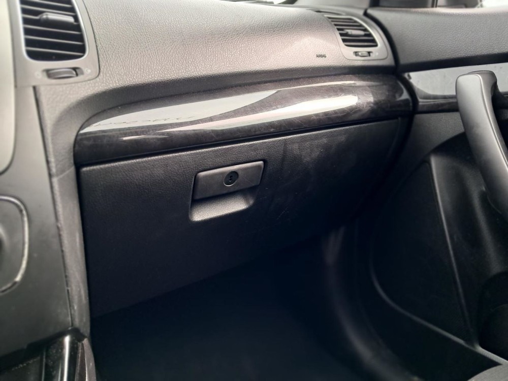 SORENTO   2014 Glove Box 5024229