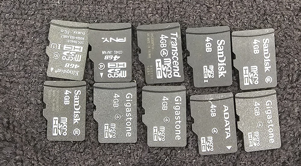Micro SD Card Lot (10) 4GB