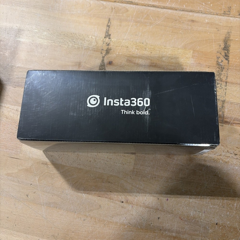 Insta360 Flow Creator Kit Axis Gimbal Stabilizer for Smartphones