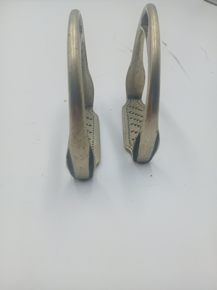 Garantido Stirrups
