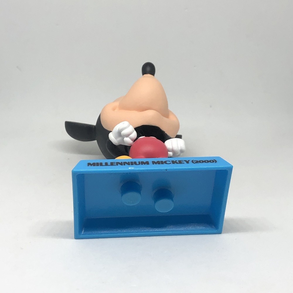 Mickey Mouse Bobblehead 2003 Upper Deck Disney Treasures Millennium (2000)