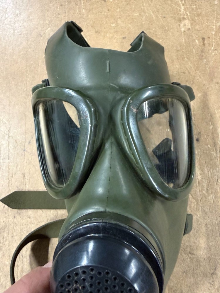 Romanian Gas Mask M74 with filter Size I