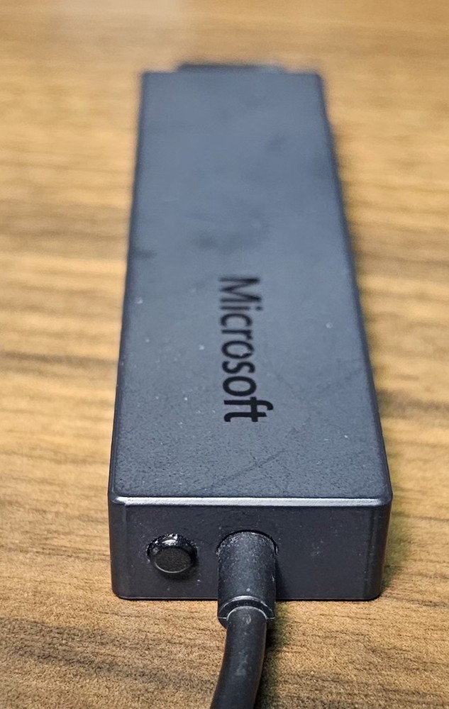 Microsoft Wireless Display Adapter Model 1628