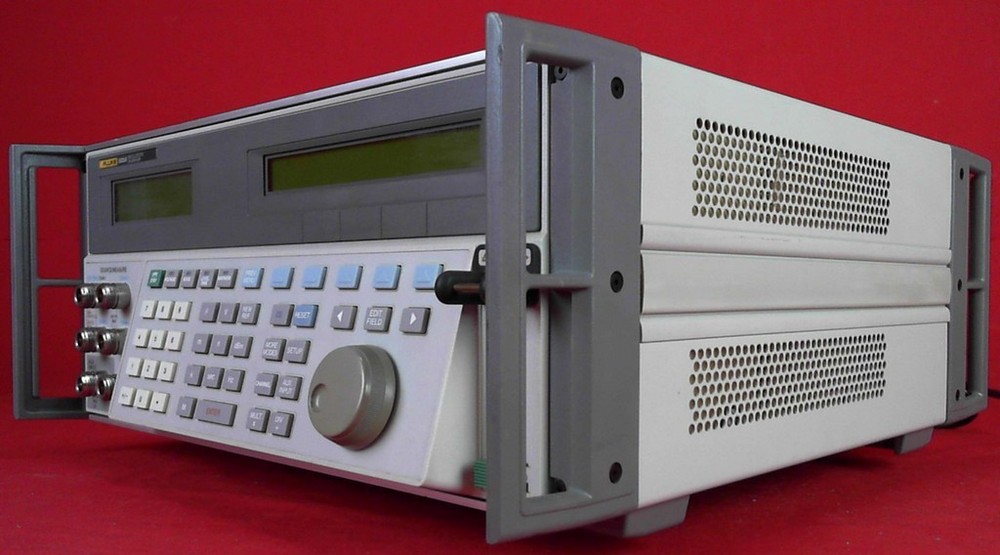 Fluke 5820A Oscilliscope Calibrator 7740007