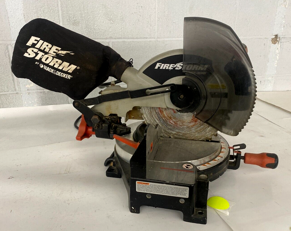 BLACK & DECKER FIRE STORM MITER SAW FS100L TYPE 1