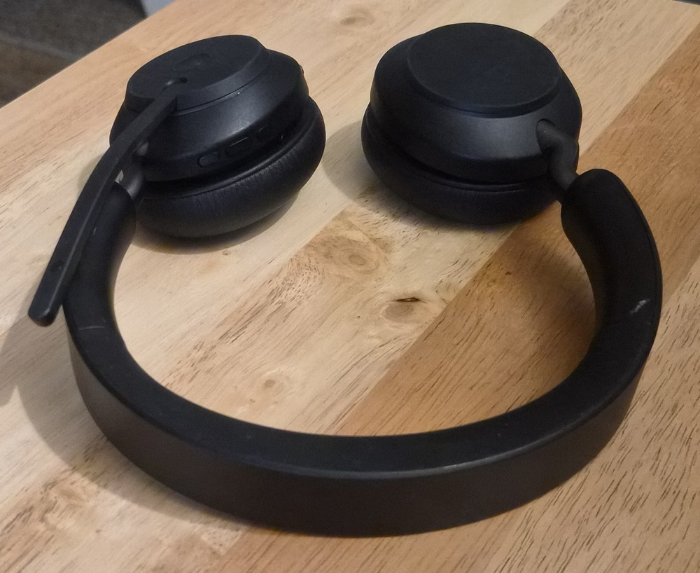 Jabra Evolve2 55 Wireless Headset, Bluetooth + USB C Dongle, Noise Cancellation