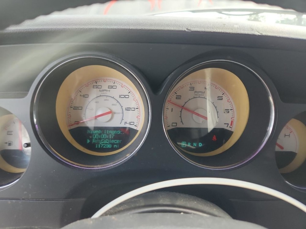 CHALLENGE 2013 Glove Box 4972439