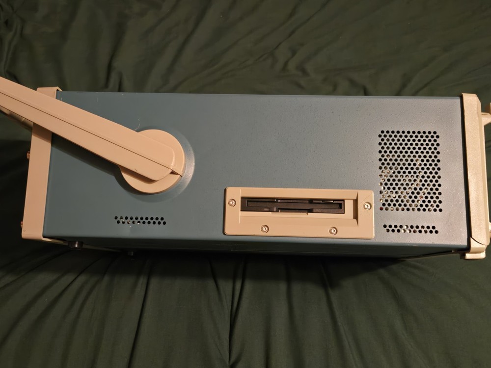 Sony Tektronix AWG2021 Arbitrary Waveform Generator