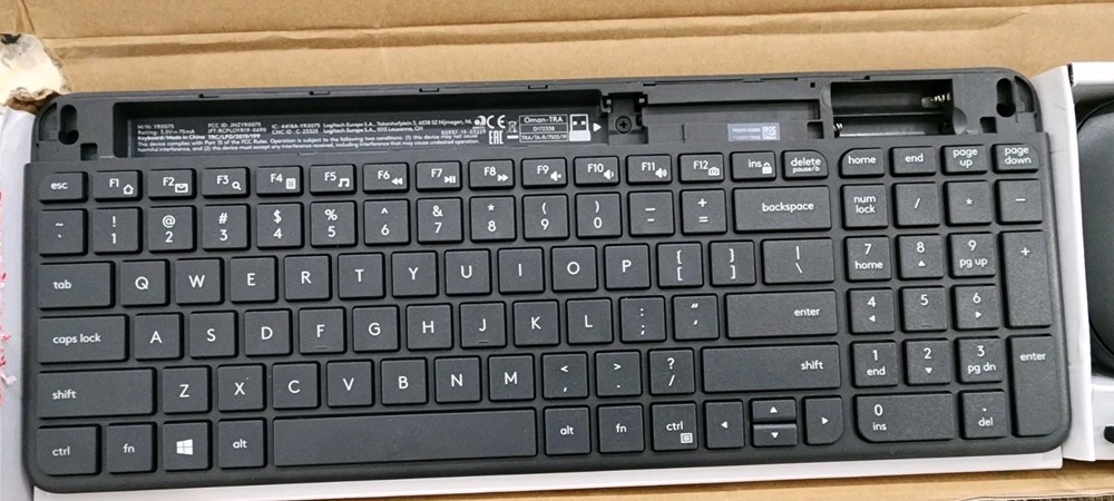 Logitech MK470 Slim Wireless Keyboard & Mouse Combo Graphite Open Box