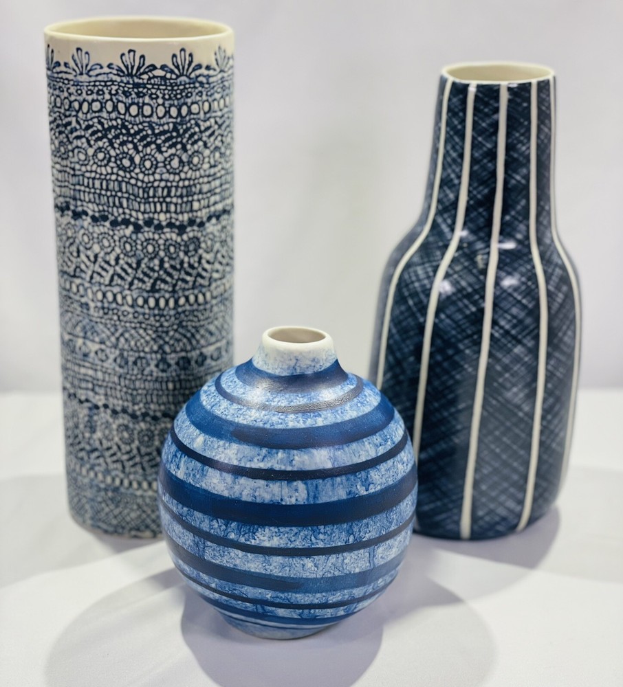 3 Vase Decor Made In Thiland Blue Pattern