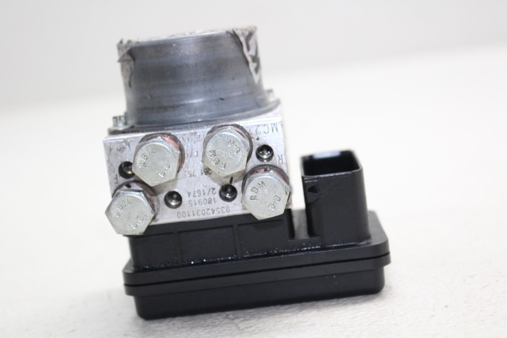 2017-2020 KTM 390 RC ABS PUMP UNIT MODULE