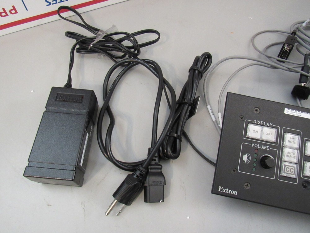 Extron MLC 226 IP DV+ MediaLink Controller with cables & power cord