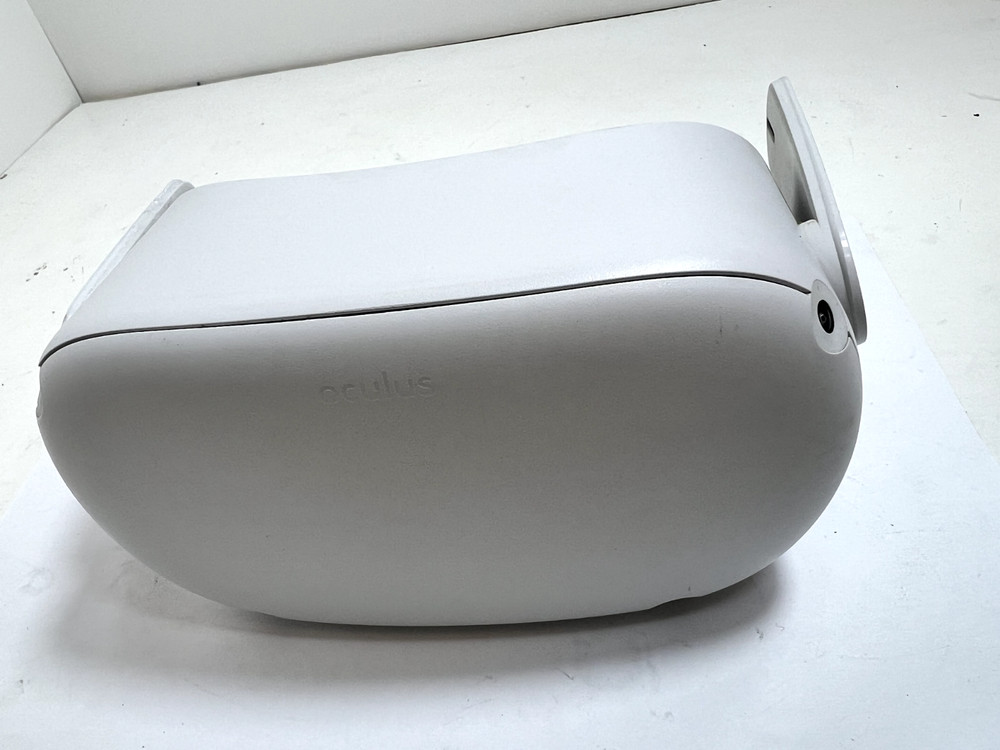 Oculus Meta Quest 2 256GB Standalone VR Virtual Reality Headset - Good Condition