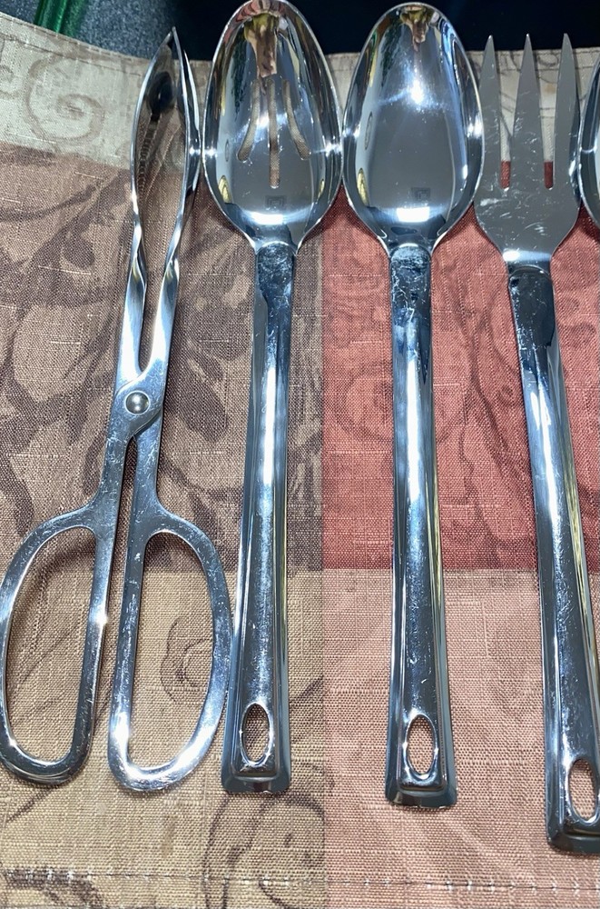 Oneida Stainless Hostess Serving Pieces. Pre-owned