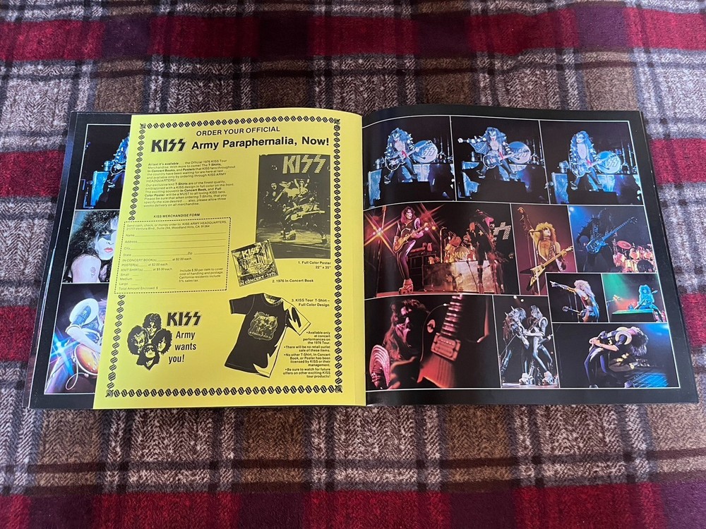 KISS ON TOUR 1976 TOUR BOOK