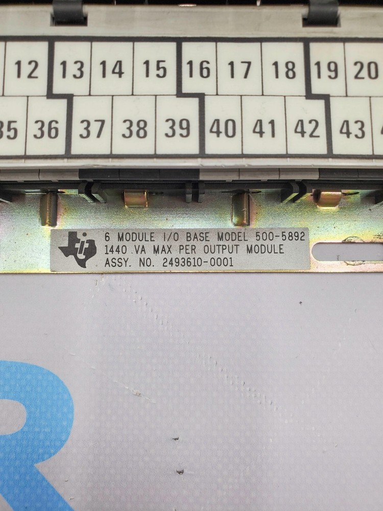 Texas Instruments 500-5892 6 Module I/O Base 1440 VA
