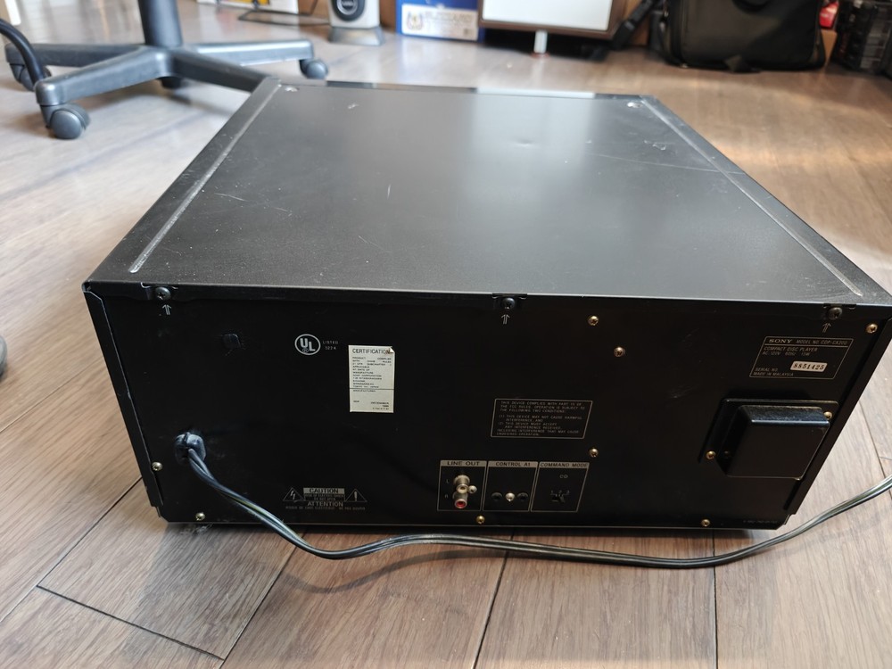 Sony CDP-CX200 Mega 200 Disc CD Changer Tested/Working Pristine Condition!!