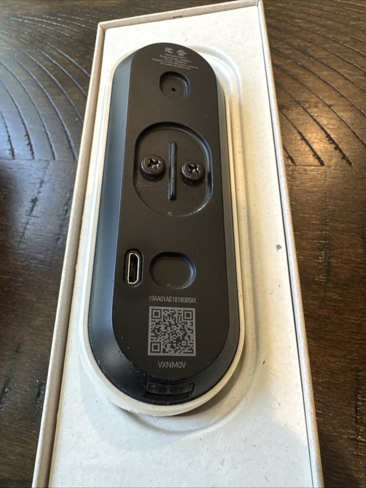 Google Nest Hello Video Doorbell A0077 w/ Riser + Angle Riser E358912