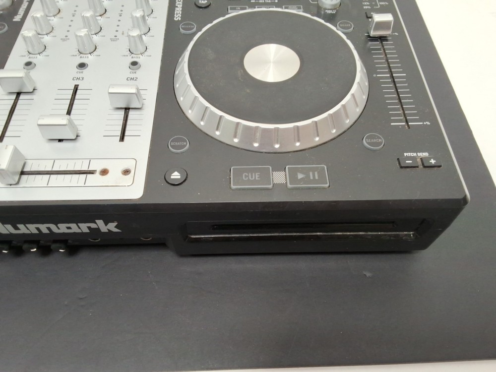 Numark Mixdeck Express - MARCH 2015- USED