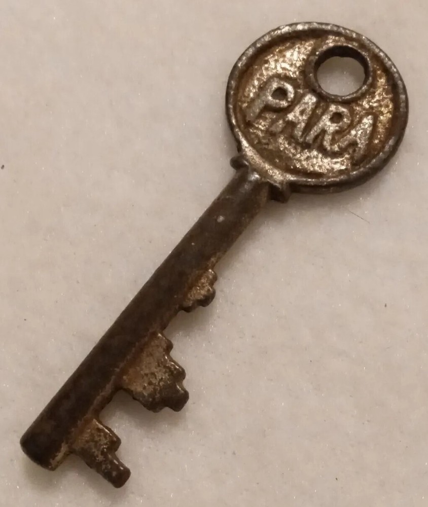 Antique PARA Solid Barrel Padlock SKELETON Key Approx 2-1/16"