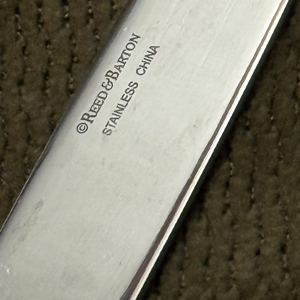 Reed & Barton Mendon 5 Piece Place Setting Stainless Flatware