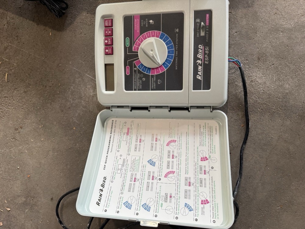 Rain Bird ESP-8SI 8 Zone Sprinkler Controller Tested And Working Used