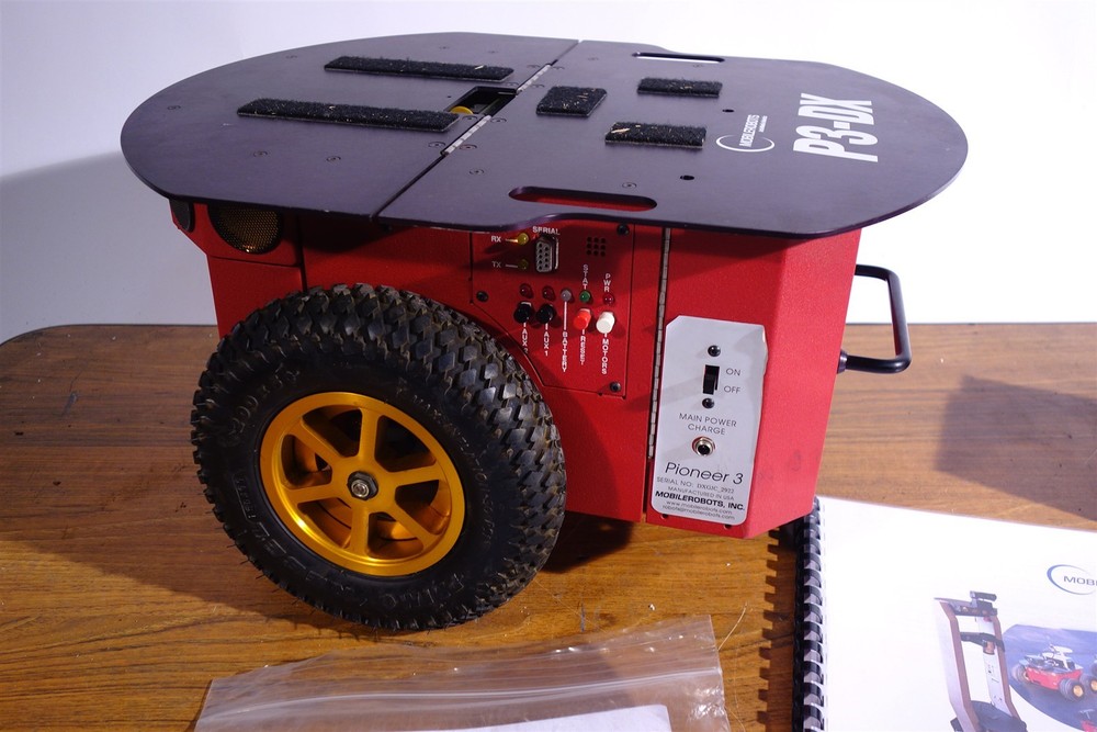 Mobile Robots P3-DX Pioneer 3 Robot