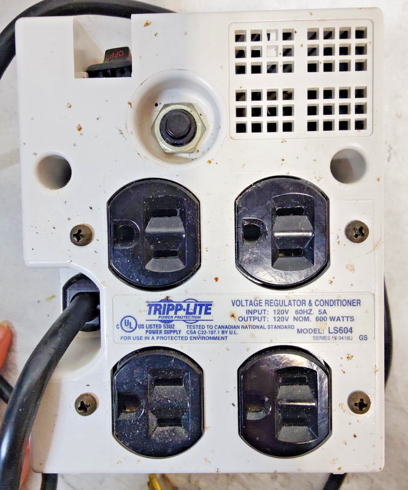 TRIPP LITE LS604 Voltage Regulator and Conditioner