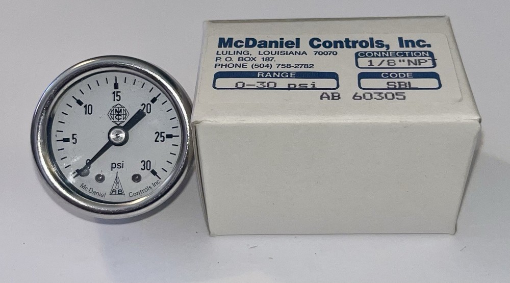 McDaniel Controls AB 60305 1/8"NPT Range 0-30 psi NOS